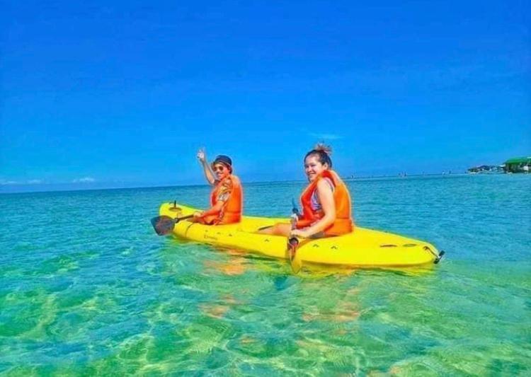 Richville Little Boracay Guest House Calatagan Eksteriør bilde