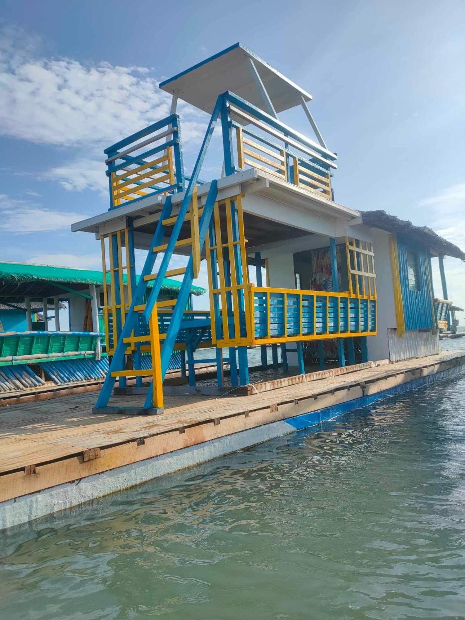 Richville Little Boracay Guest House Calatagan Eksteriør bilde