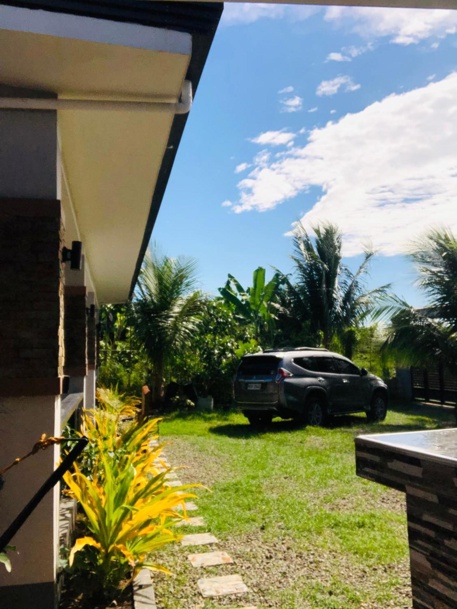 Richville Little Boracay Guest House Calatagan Eksteriør bilde